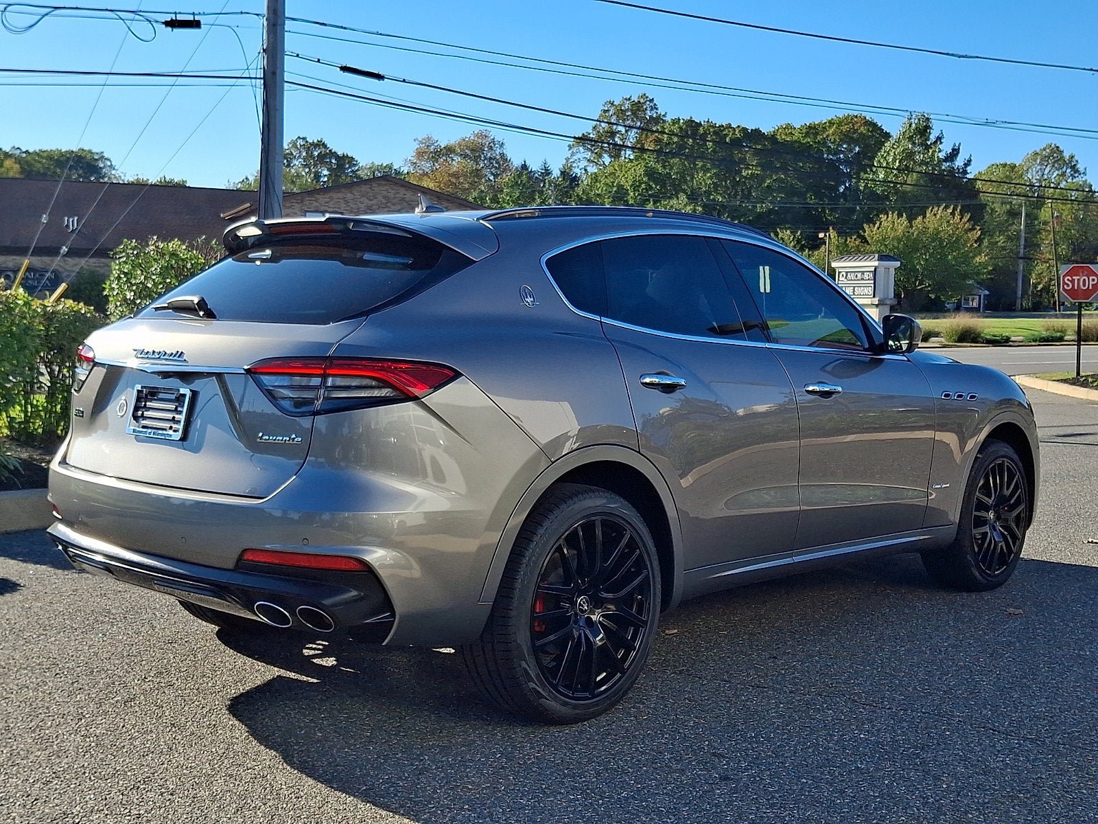Used 2021 Maserati Levante S GranSport AWD/4WD image 4