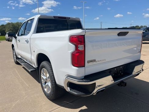 Used 2021 Chevrolet Silverado 1500 LTZ w/ LTZ Premium Package image 9