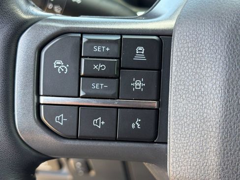 Used 2023 Ford F150 Lariat AWD/4WD image 16