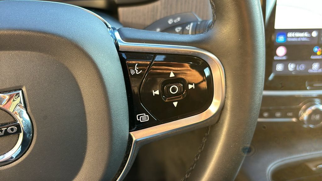 Certified 2023 Volvo S90 B6 Plus AWD/4WD image 17