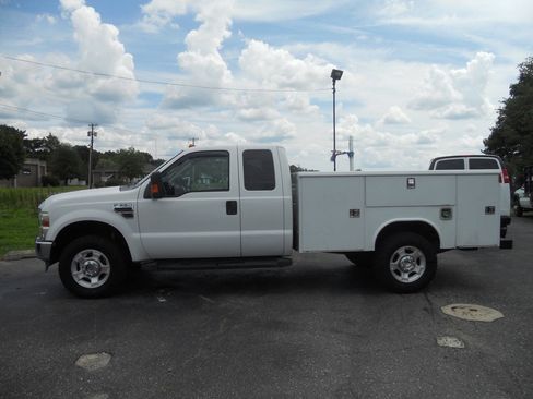 Used 2009 Ford F350 XLT AWD/4WD image 1