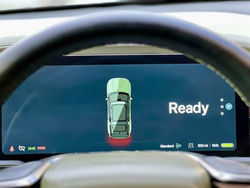 Used 2023 Rivian R1S Launch Edition image 21