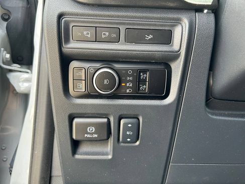 Used 2024 Ford F150 Lariat w/ Equipment Group 502A High AWD/4WD image 14