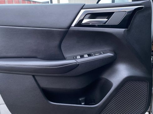 Used 2022 Mitsubishi Outlander SE image 15