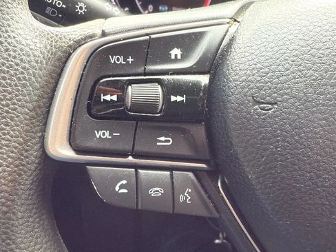 Used 2022 Honda Accord LX image 12