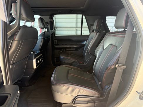 Used 2023 Ford Expedition Limited AWD/4WD image 20