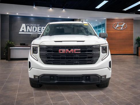 Used 2024 GMC Sierra 1500 Elevation AWD/4WD image 3