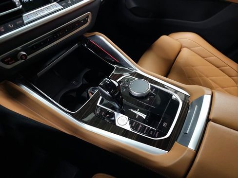 Used 2023 BMW X6 xDrive40i w/ Parking Assistance Package image 35