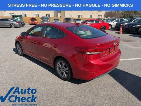 Used 2017 Hyundai Elantra SE w/ SE A/T Tech Package 03 FWD image 4