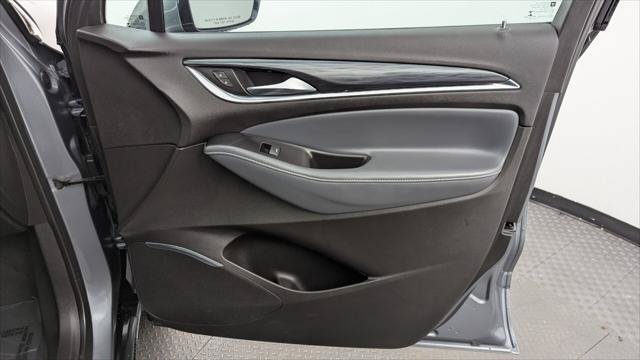 Used 2021 Buick Enclave Essence FWD image 24