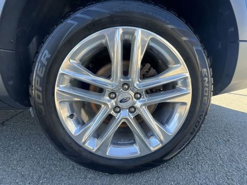 Used 2017 Ford Explorer Limited w/ Equipment Group 301A image 12