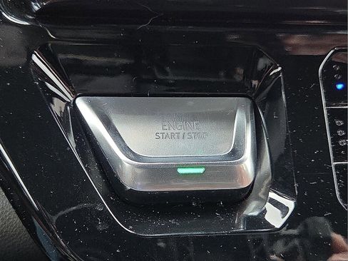 Used 2024 GMC Sierra 3500 Denali Ultimate image 20