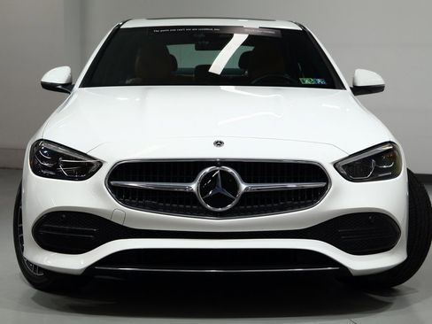 Used 2023 Mercedes-Benz C 300 Sedan image 3