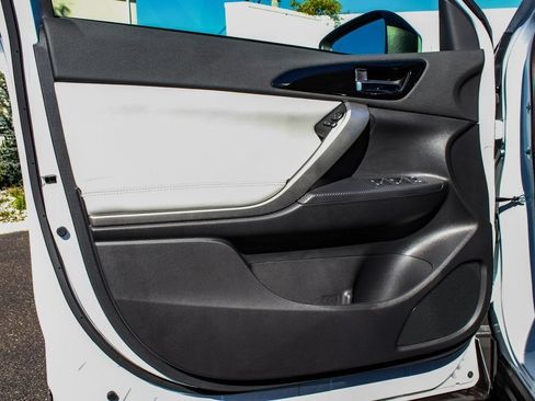New 2026 Mitsubishi Eclipse Cross SEL AWD/4WD image 8