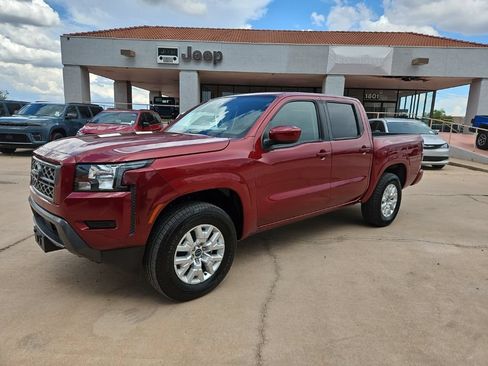 Used 2023 Nissan Frontier SV AWD/4WD image 1