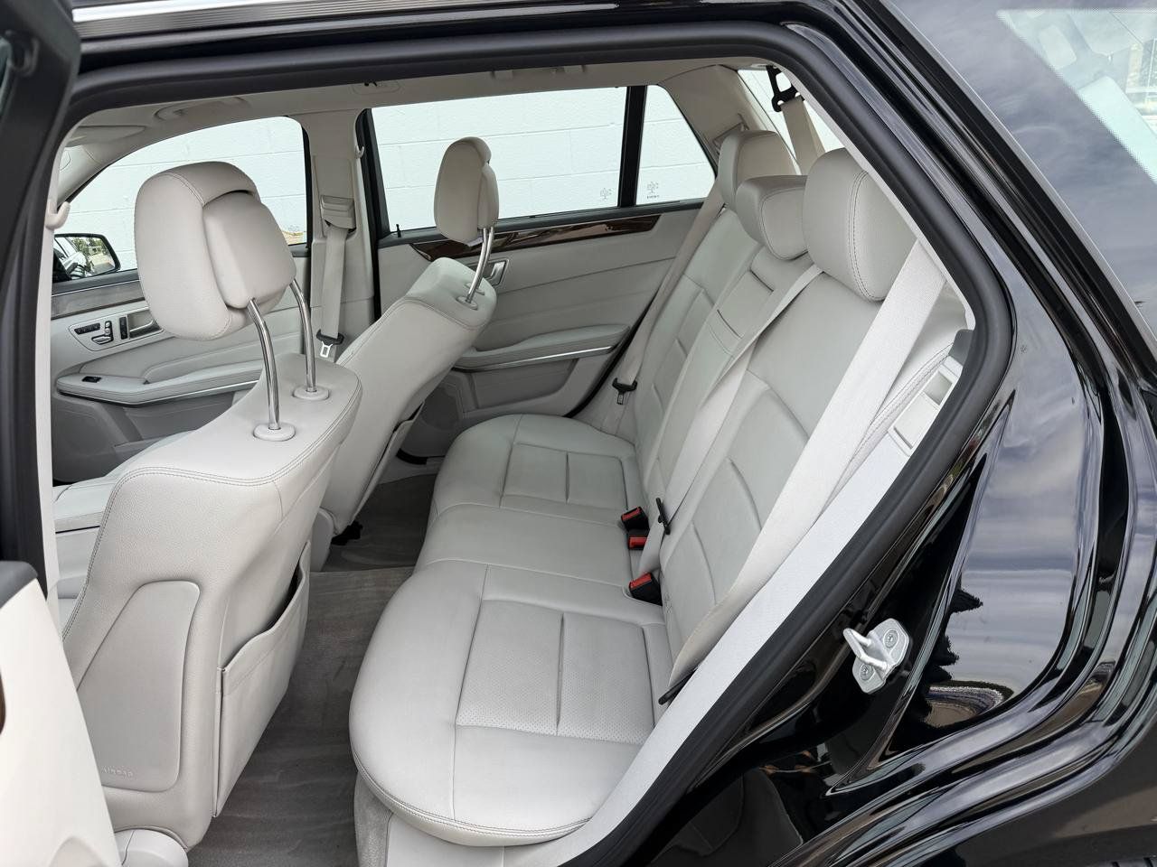 Used 2015 Mercedes-Benz E 350 4MATIC Wagon image 16