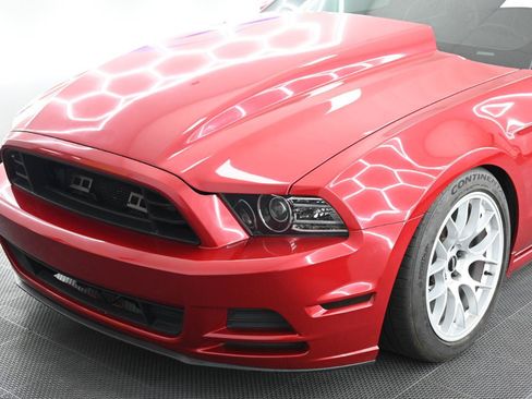Used 2013 Ford Mustang GT Premium w/ Brembo Brake Pkg RWD image 7