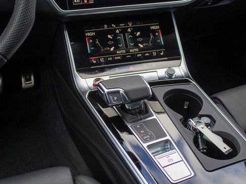 Used 2025 Audi RS 6 performance image 21