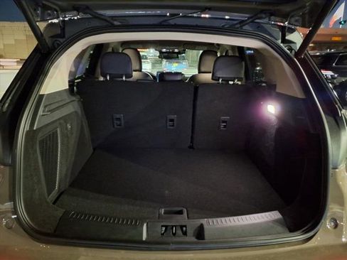 New 2026 Lincoln Corsair Premiere FWD image 16