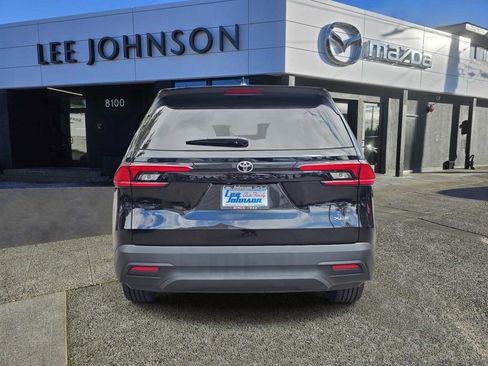 Used 2025 Toyota Grand Highlander FWD image 4