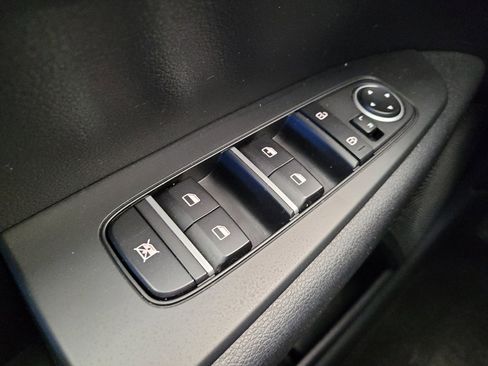 Used 2024 Kia Forte LXS image 27