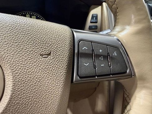 Used 2008 Cadillac XLR image 23