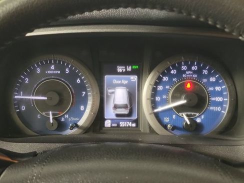 Used 2020 Toyota Sienna XLE Premium FWD image 28