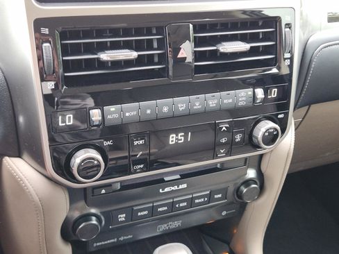 Certified 2023 Lexus GX 460 Luxury w/ Accessory Package AWD/4WD image 11