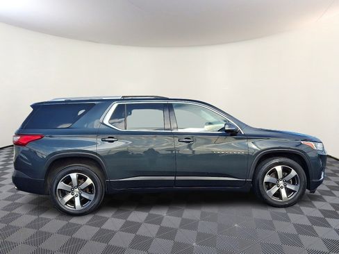 Used 2018 Chevrolet Traverse LT w/ LPO, Floor Liner Package image 8