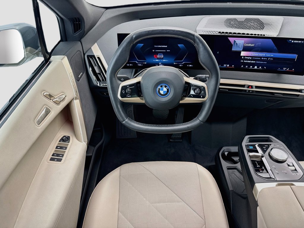 Certified 2024 BMW iX xDrive50 w/ Premium Package AWD/4WD image 10
