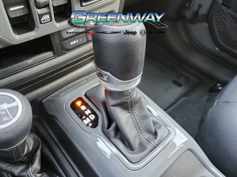 Used 2023 Jeep Gladiator Sport AWD/4WD image 24