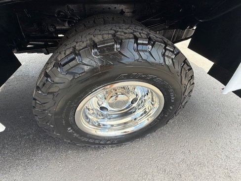 Used 2006 Ford F350 XL image 10