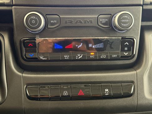 Used 2025 RAM ProMaster 1500 image 25