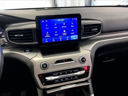 Certified 2022 Ford Explorer XLT w/ Equipment Group 202A image 6