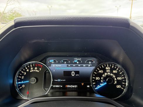 Used 2015 Ford F150 Lariat AWD/4WD image 18