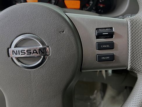 Used 2018 Nissan Frontier SV image 18