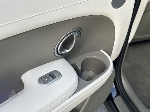 New 2026 Hyundai Palisade SEL Premium FWD image 12