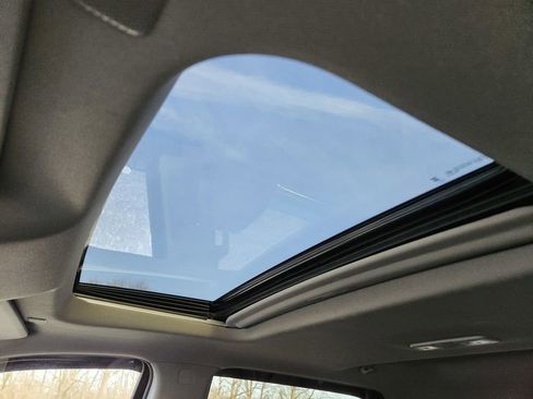 Used 2024 Chevrolet Silverado 2500 LTZ w/ LTZ Convenience Package image 17