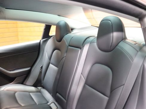 Used 2023 Tesla Model 3 Standard Range image 35