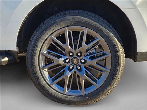 New 2026 Ford Expedition Platinum w/ Stealth Appearance Package image 10