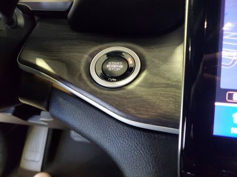 New 2025 Jeep Grand Cherokee Limited 4xe image 18