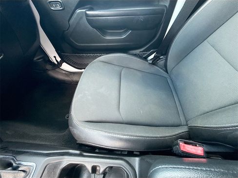 Used 2021 Jeep Wrangler Unlimited Freedom Edition image 23