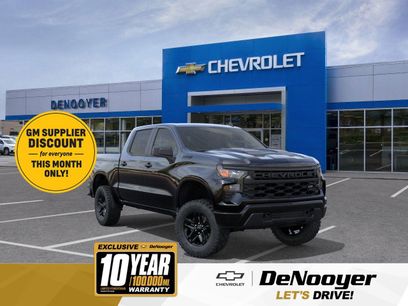 New 2026 Chevrolet Silverado 1500 Custom Trail Boss w/ Dark Appearance Package