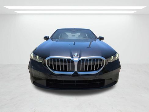 New 2027 BMW 530i RWD image 9