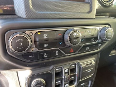 Certified 2021 Jeep Wrangler Unlimited Sport image 21