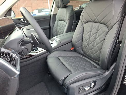 New 2026 BMW X7 xDrive40i image 8