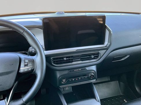 Certified 2025 Ford Bronco Sport Outer Banks w/ Outer Banks Tech Package+ AWD/4WD image 6