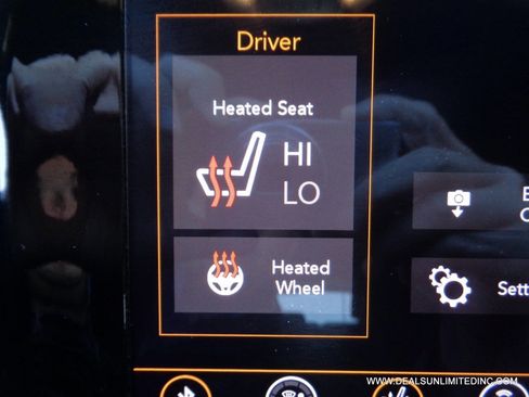 Used 2021 Jeep Grand Cherokee Laredo w/ Trailer Tow Group IV image 14