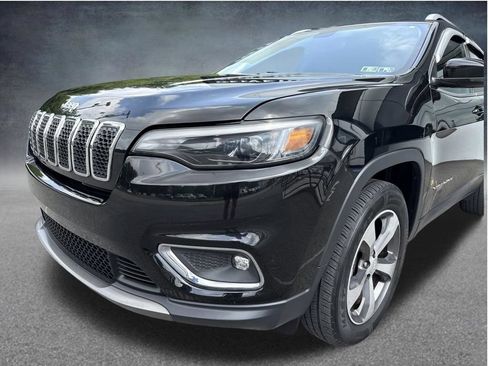 Used 2019 Jeep Cherokee Limited w/ Trailer Tow Group AWD/4WD image 9