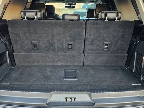 Used 2021 Ford Expedition Platinum image 29
